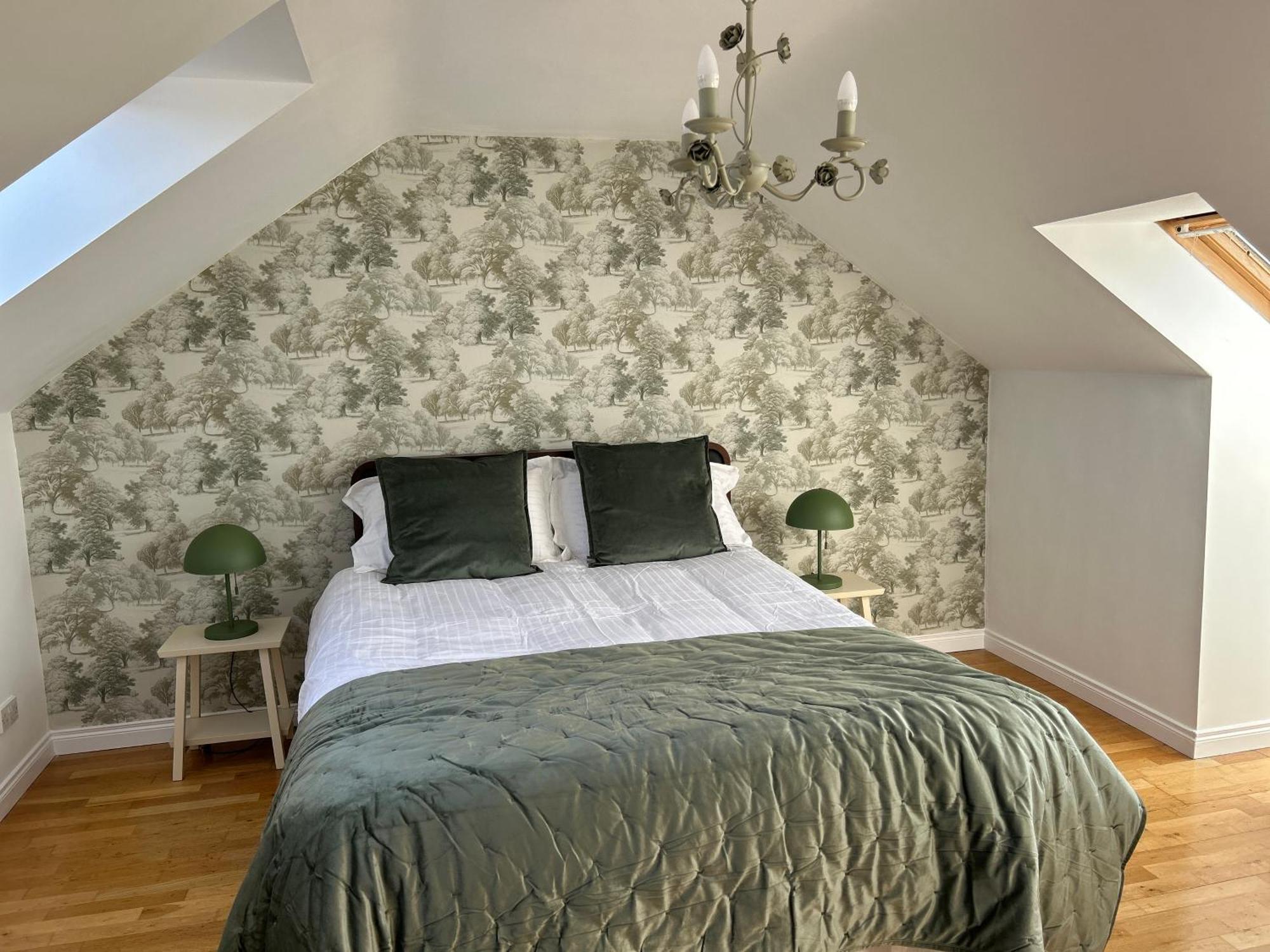 Belfast - Relax & Unwind In Our Skyline Retreat - 3 Bedroom Apartment With Parking Exteriör bild