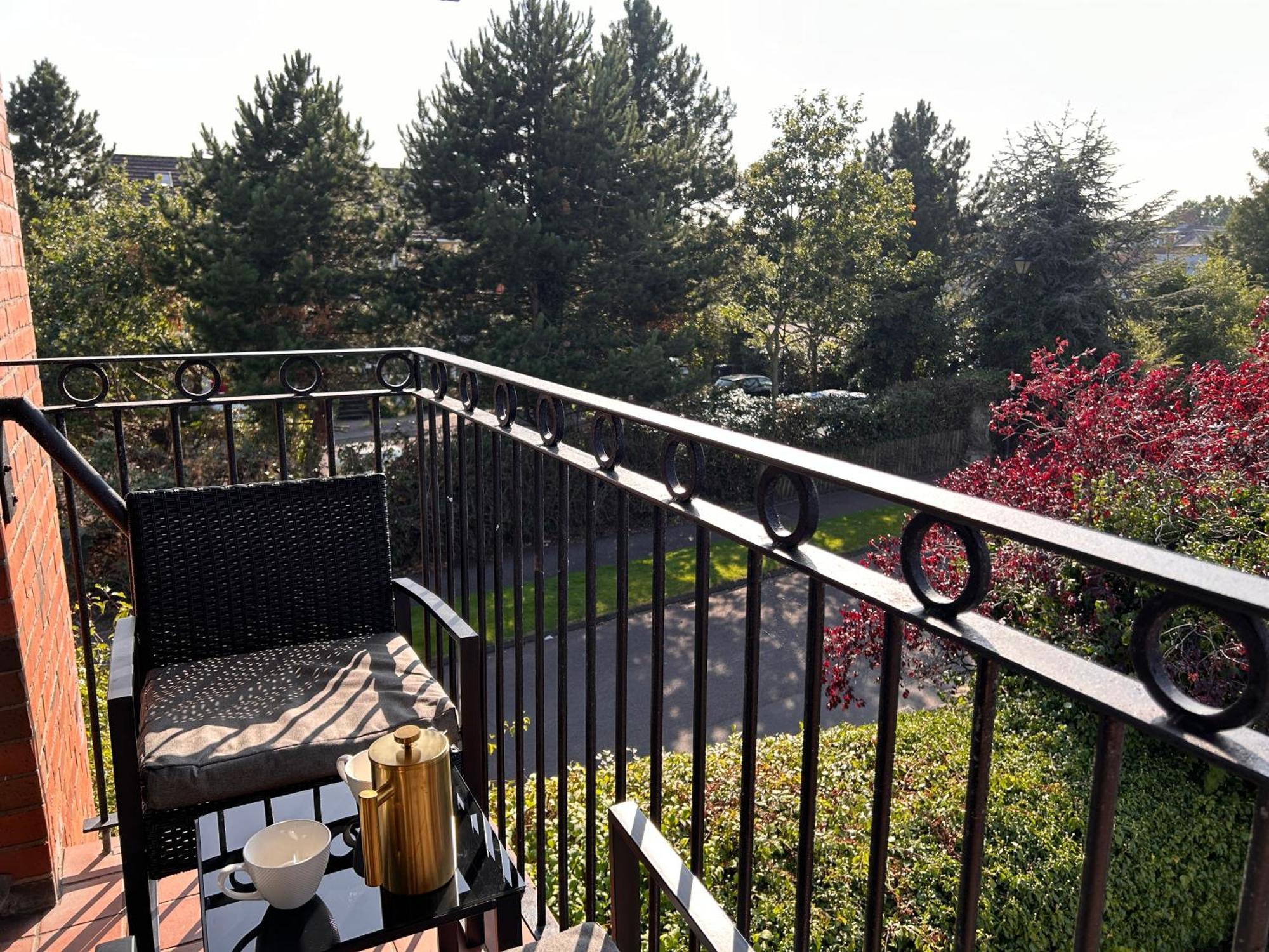 Belfast - Relax & Unwind In Our Skyline Retreat - 3 Bedroom Apartment With Parking Exteriör bild